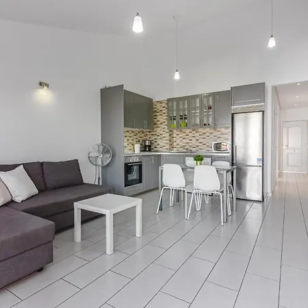 Sea View Aircon Cristianos Pool Modern